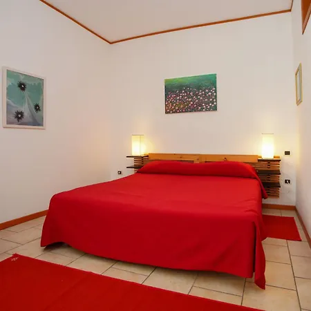Apartahotel Lupiae