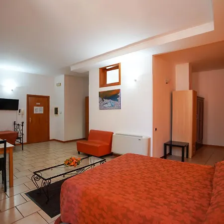 Lupiae Apartahotel