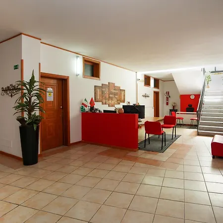 Apartahotel Lupiae *