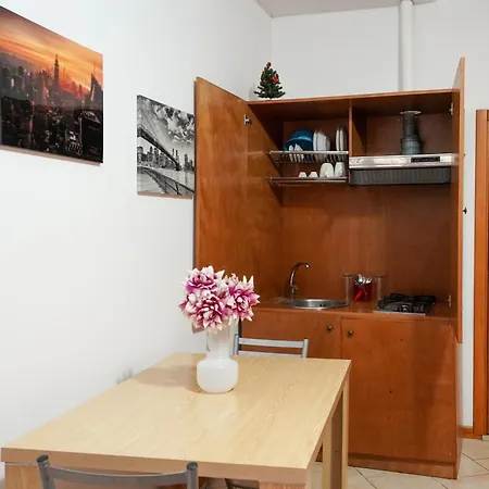 Lupiae 公寓式酒店 *